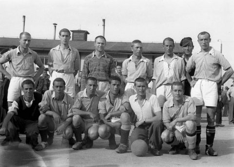 Spanische Häftlingsmannschaft. © KZ-Gedenkstätte Mauthausen, Sammlung Mariano Constante