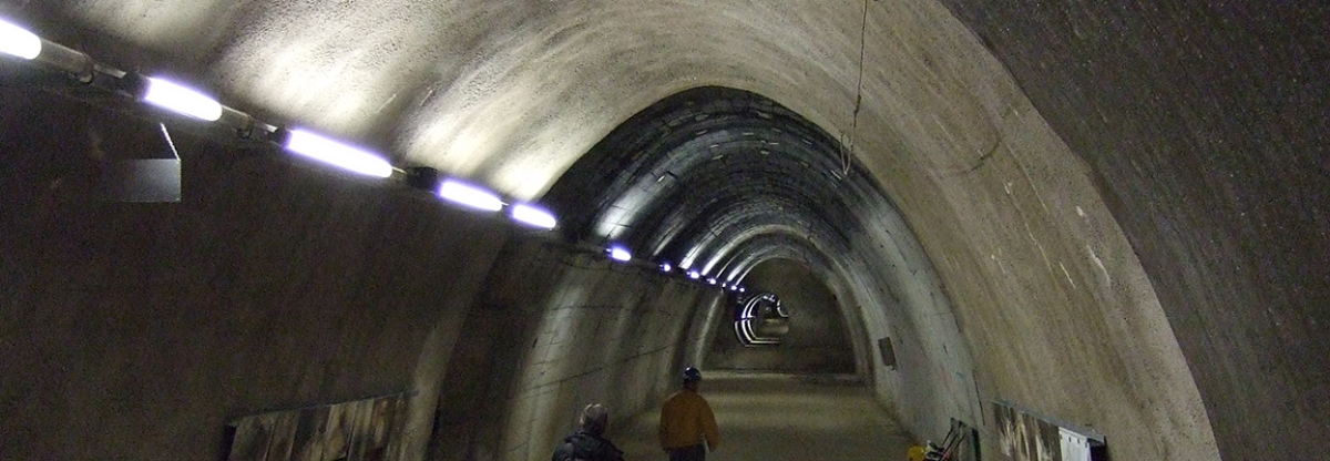über uns Tunnel